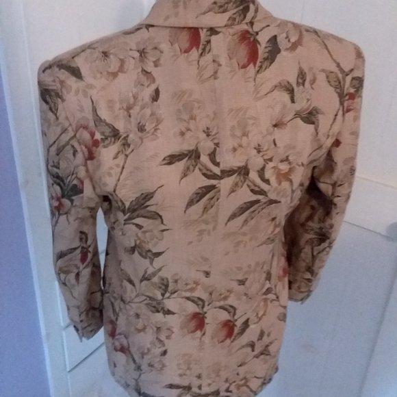 Ladies Jacket - Picture 3 of 4